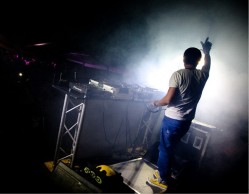 Live Act Mike Candys...